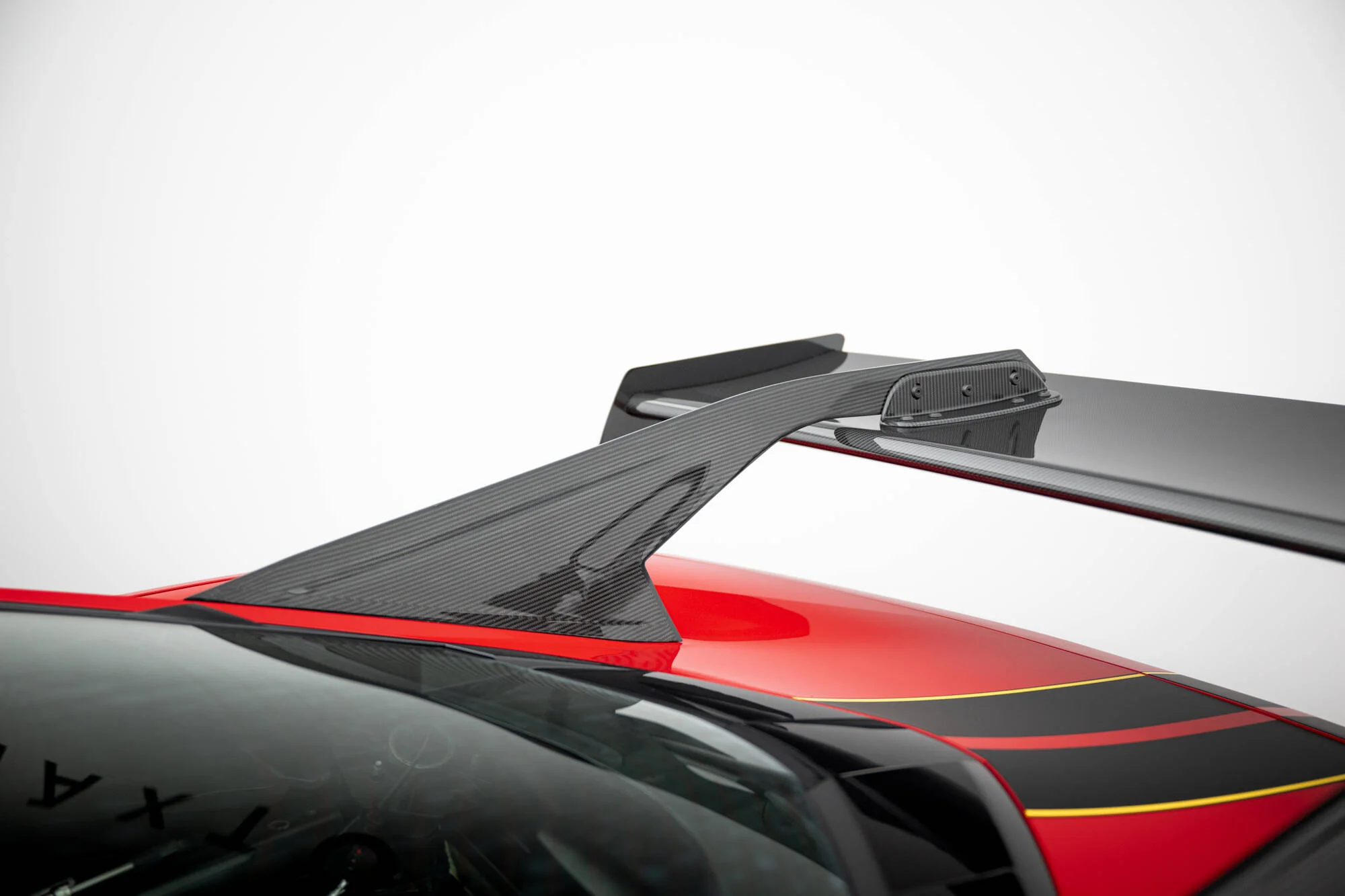 Carbon Spoiler + LED Chevrolet Corvette C8 - Image 11
