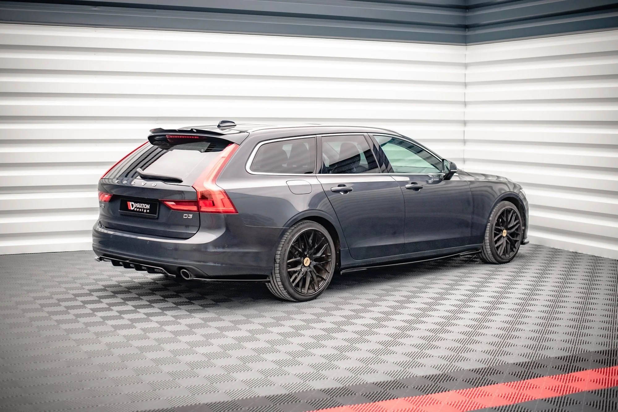 CENTRAL REAR SPLITTER (WITH VERTICAL BARS) VOLVO V90 MK2 - Image 3