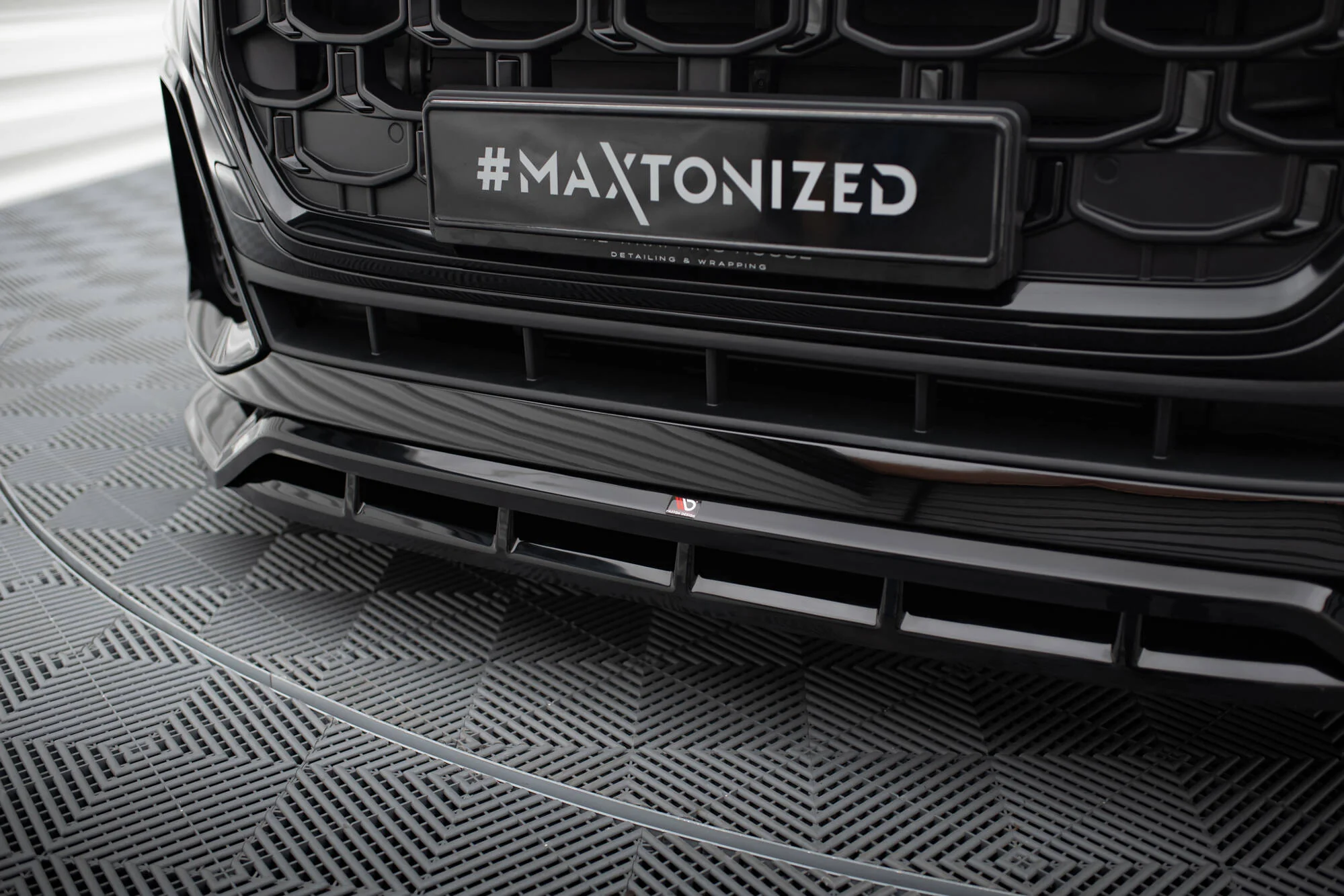 FRONT SPLITTER AUDI SQ8 / Q8 S-LINE MK1 FACELIFT - Image 4