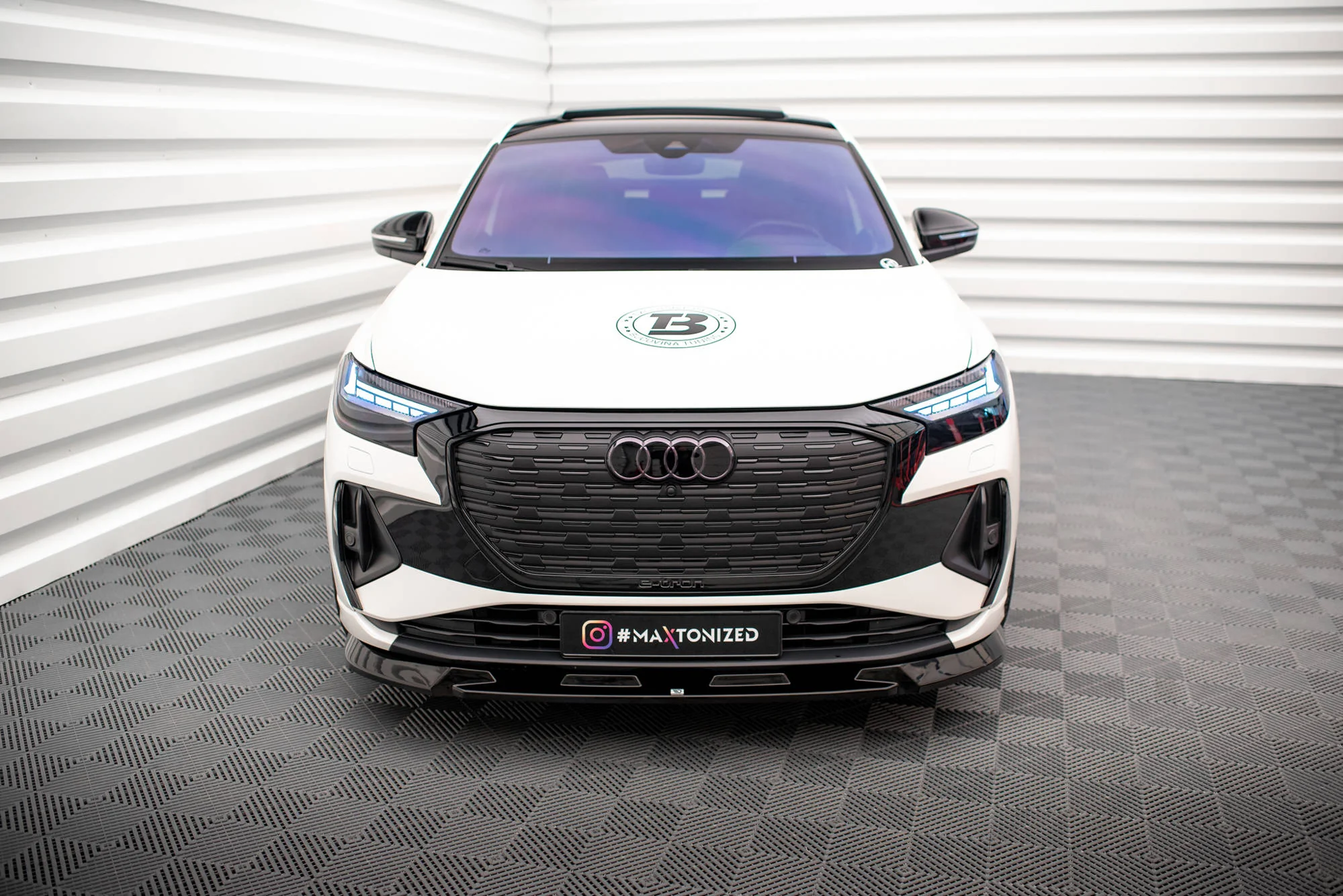 FRONT SPLITTER V.1 AUDI Q4 E-TRON SPORTBACK MK1 - Image 3