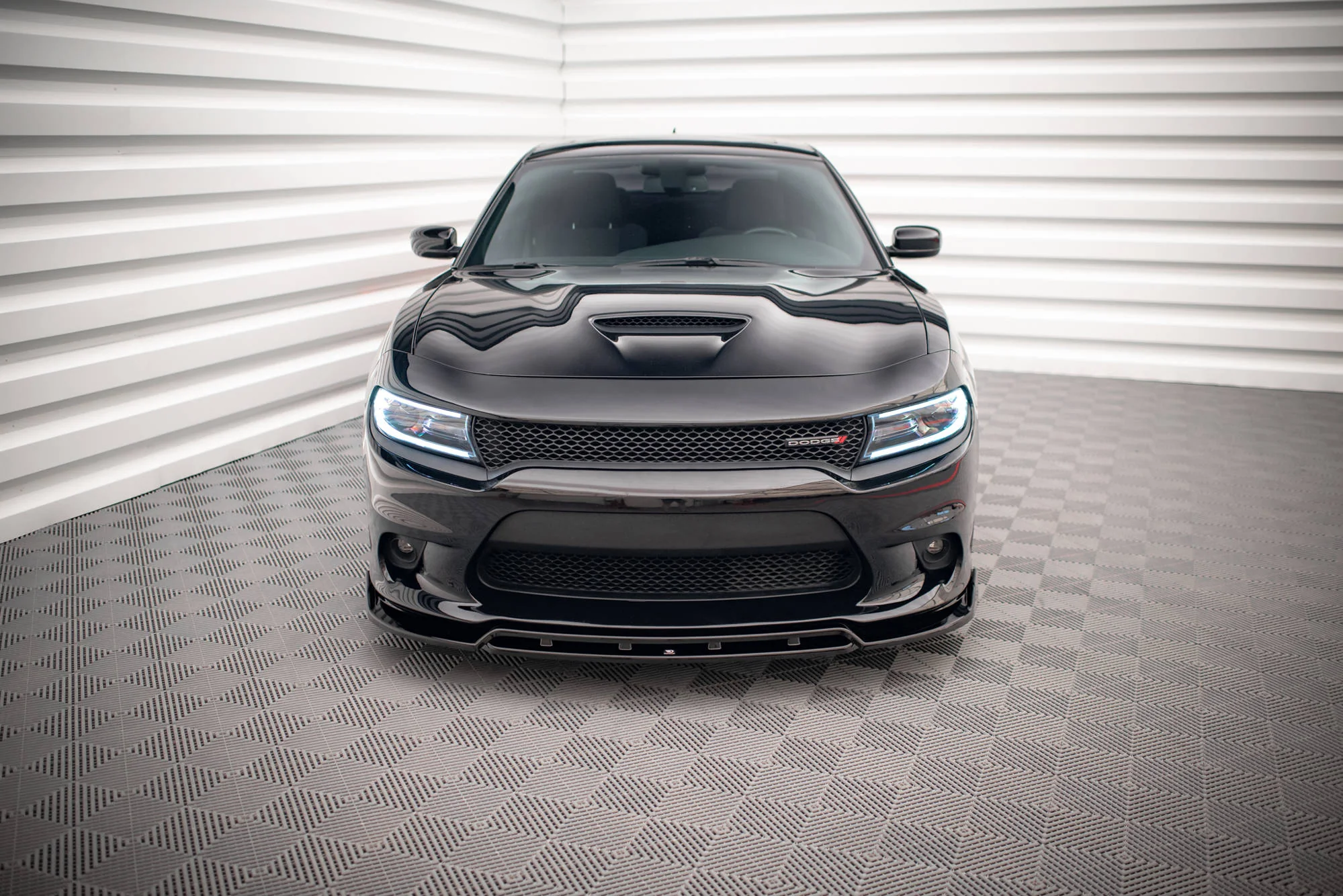 FRONT SPLITTER V.1 DODGE CHARGER SRT MK7 FACELIFT - Image 4