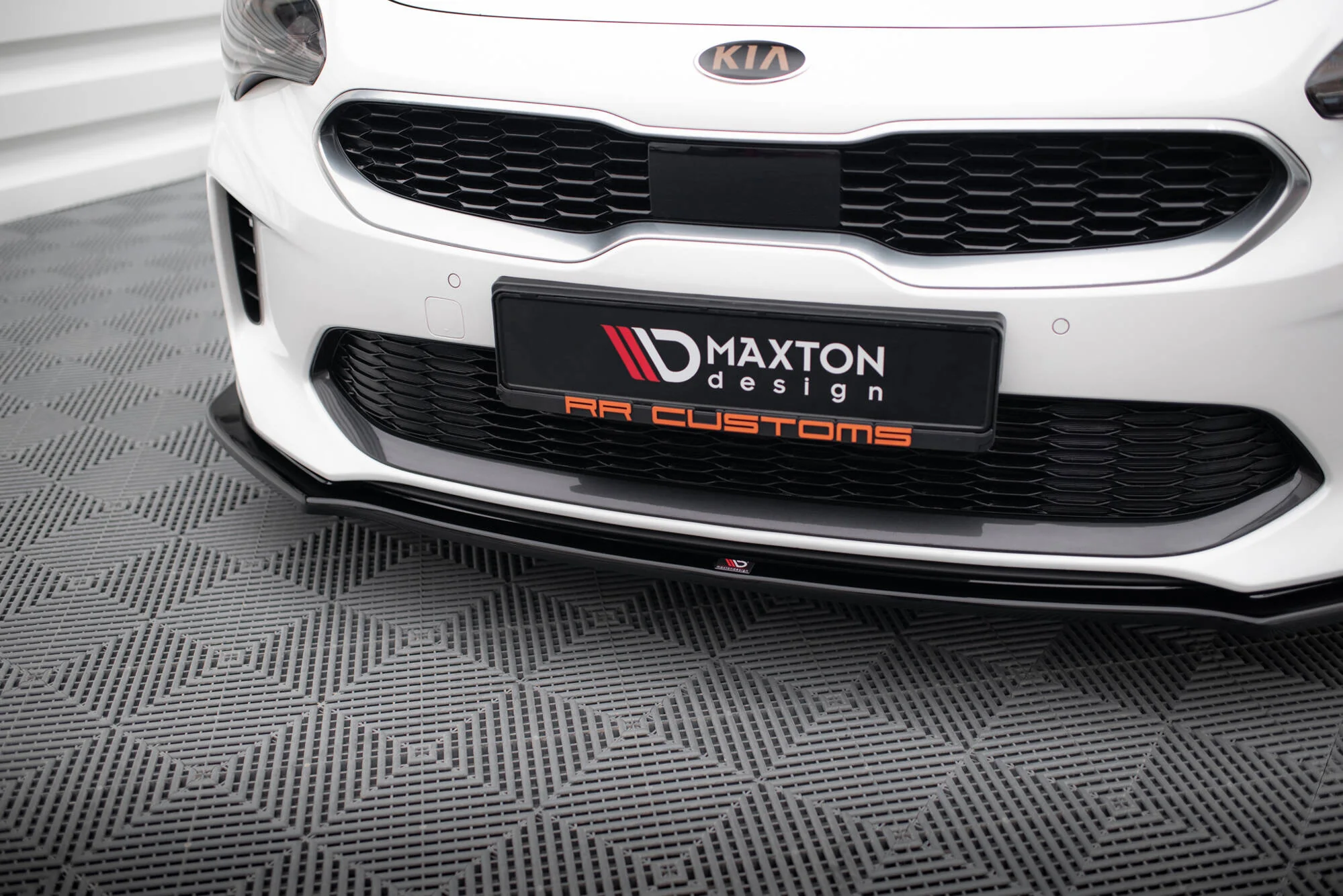 FRONT SPLITTER V.1 KIA STINGER GT - Image 4