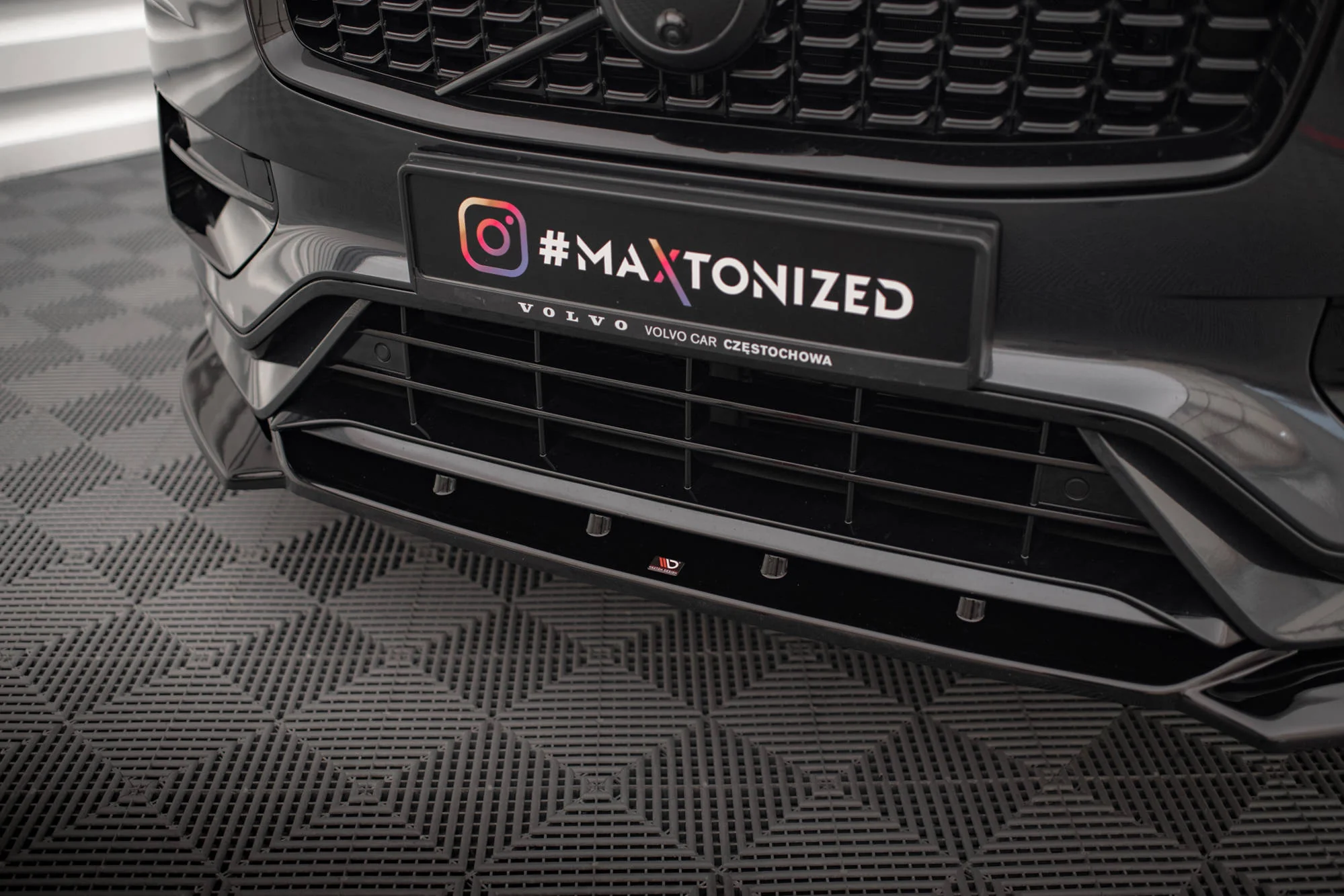 FRONT SPLITTER V.1 VOLVO XC90 R-DESIGN MK2 FACELIFT - Image 3