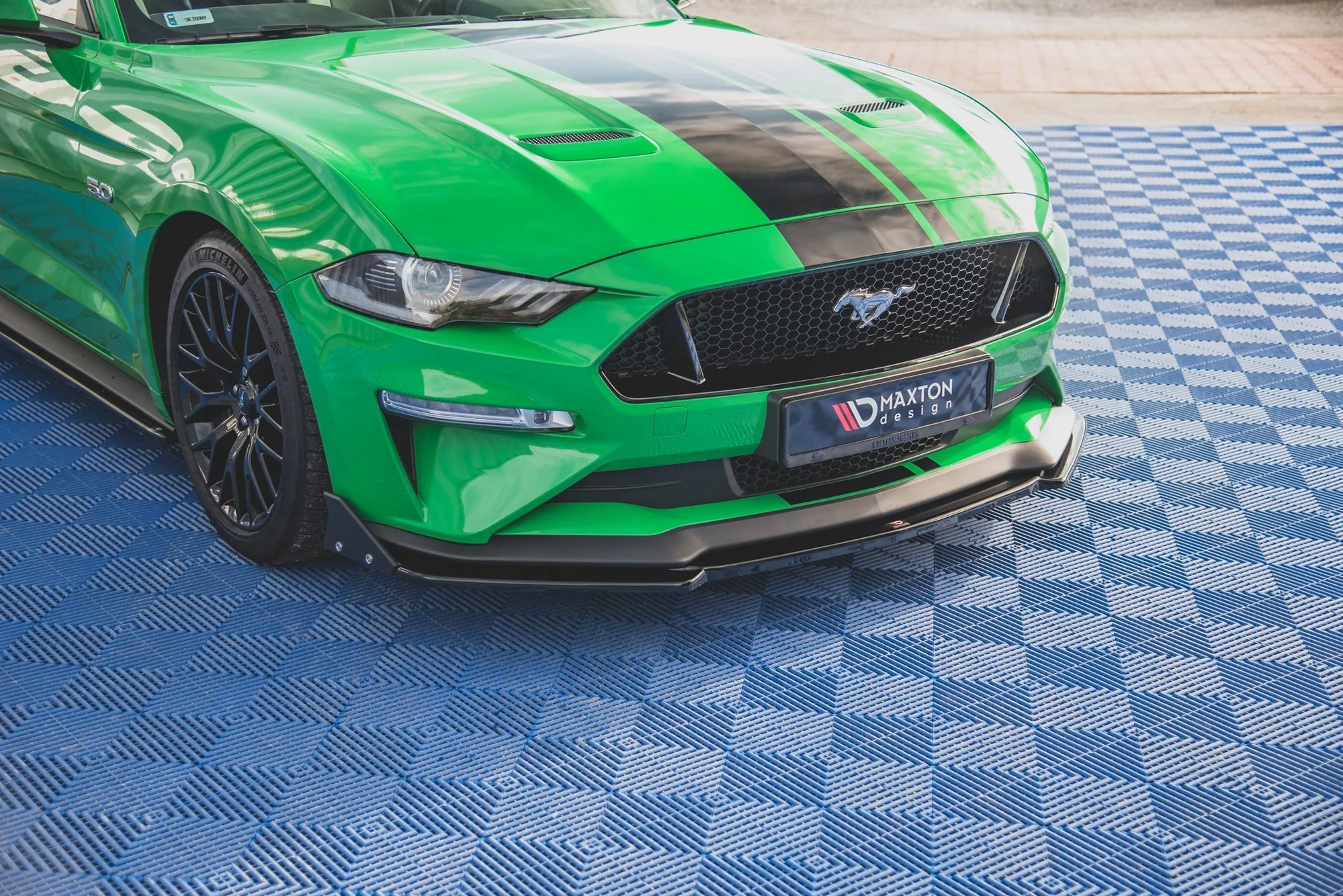 FRONT SPLITTER V.2 + FLAPS FORD MUSTANG GT MK6 FACELIFT - Image 4
