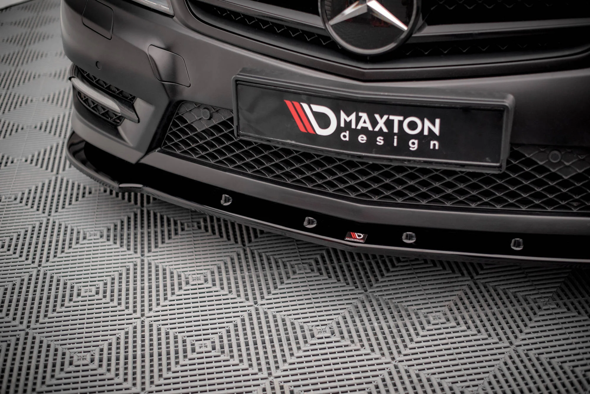 FRONT SPLITTER V.2 MERCEDES-BENZ C COUPE AMG-LINE C204 - Image 3