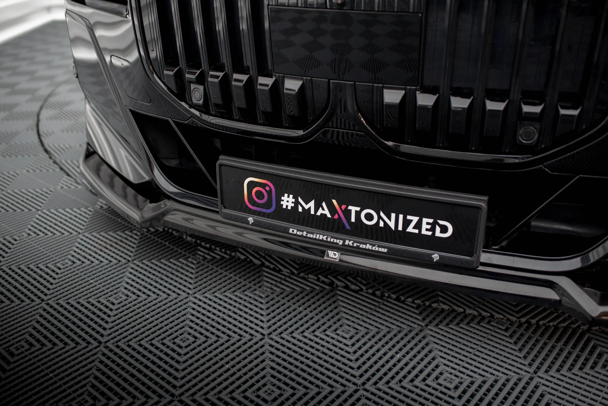 FRONT SPLITTER V.3 BMW 7 M-PACK / M760 G70 - Image 3