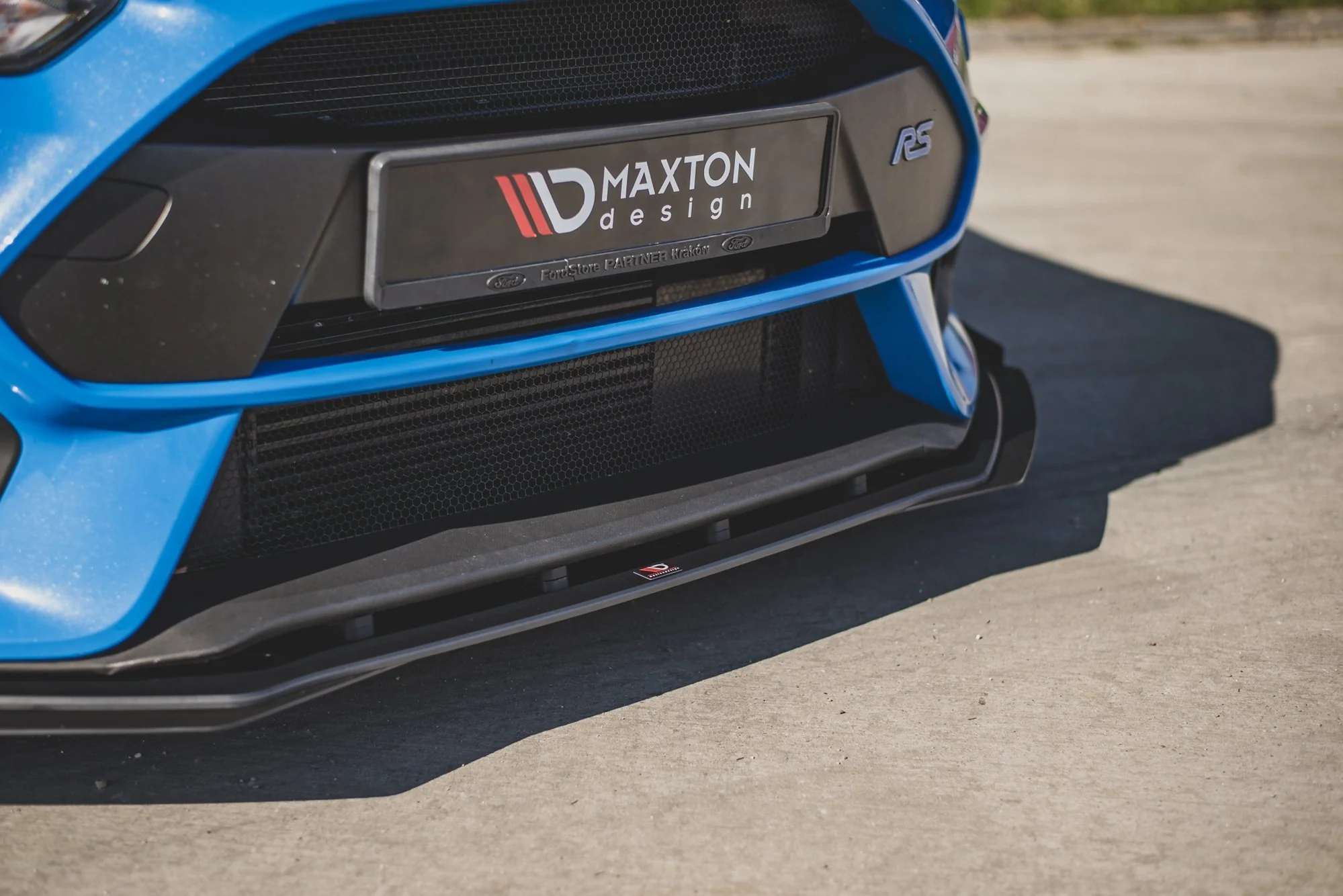 RACING DURABILITY FRONT SPLITTER + FLAPS FORD FOCUS RS MK3 - Image 5