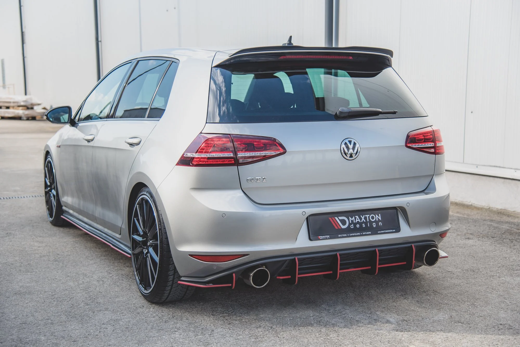 RACING DURABILITY REAR DIFFUSER V.1 VW GOLF 7 GTI - Image 10