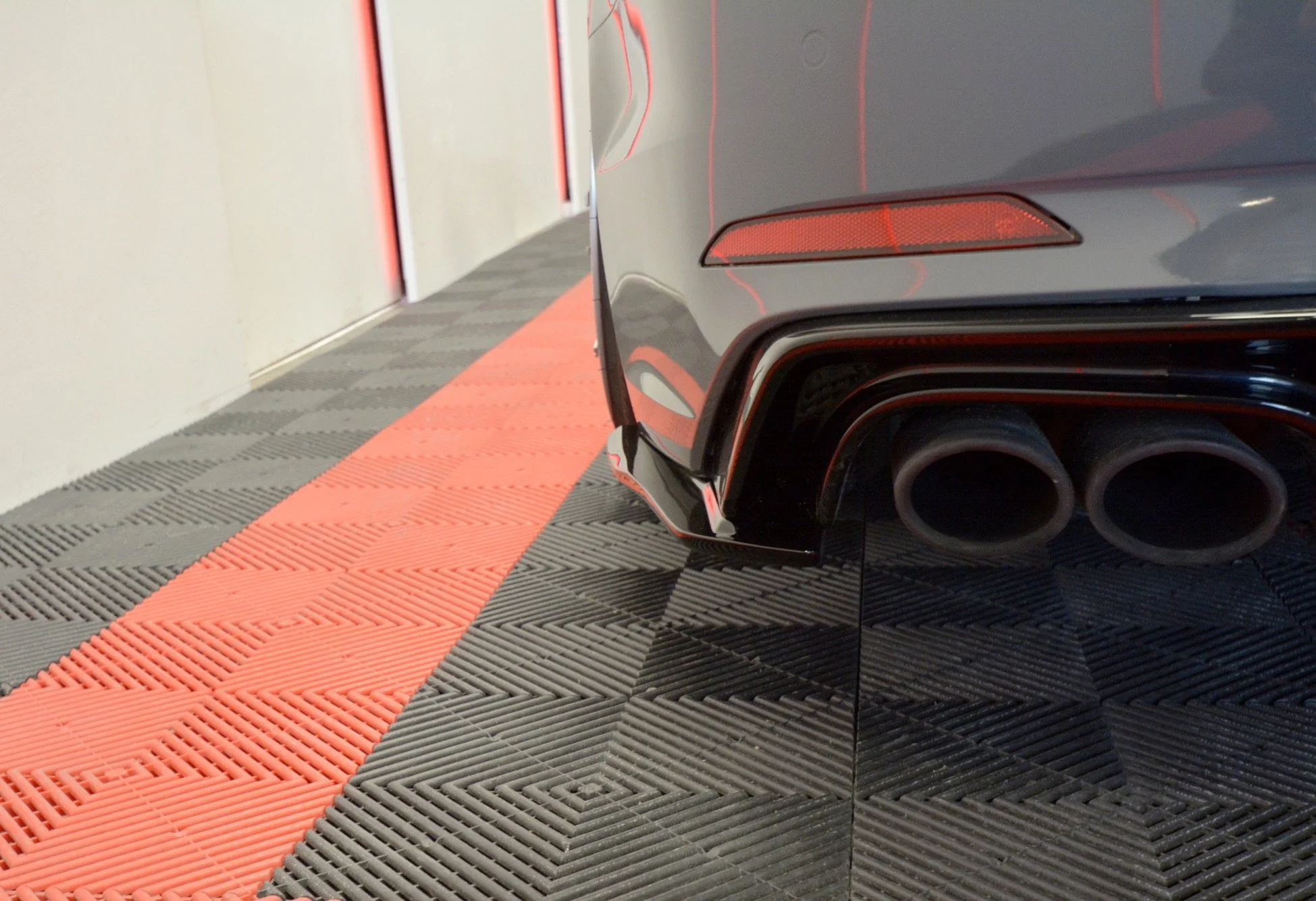 REAR SIDE SPLITTERS AUDI S5 F5 COUPE - Image 2
