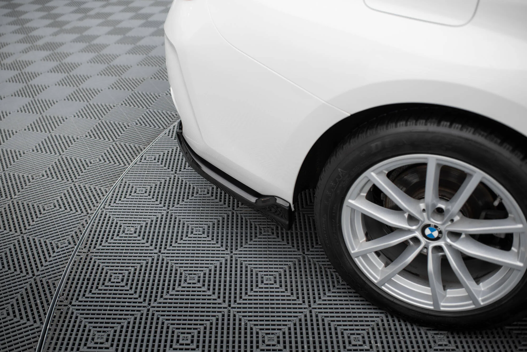 REAR SIDE SPLITTERS BMW 3 SEDAN / TOURING G20 / G21 FACELIFT - Image 4