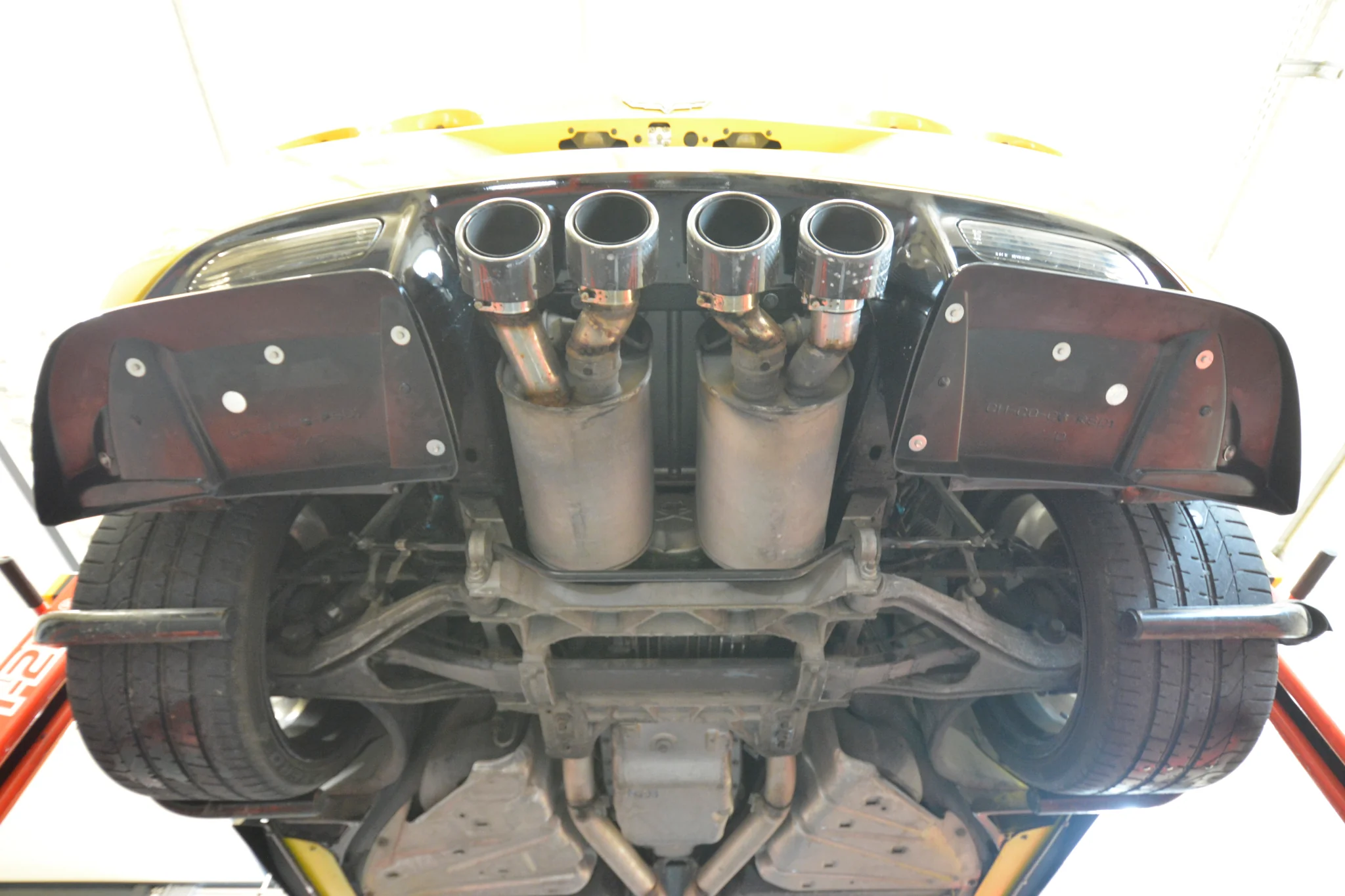 REAR SIDE SPLITTERS CHEVROLET CORVETTE C6 - Image 8
