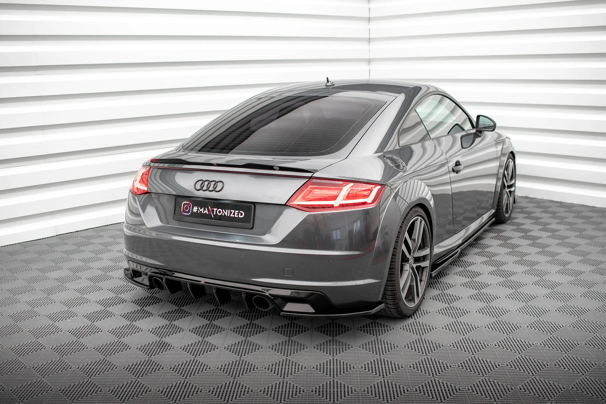 Rear Side Splitters V.2 Audi TT S-Line 8S (set for Maxton valance) - Image 3