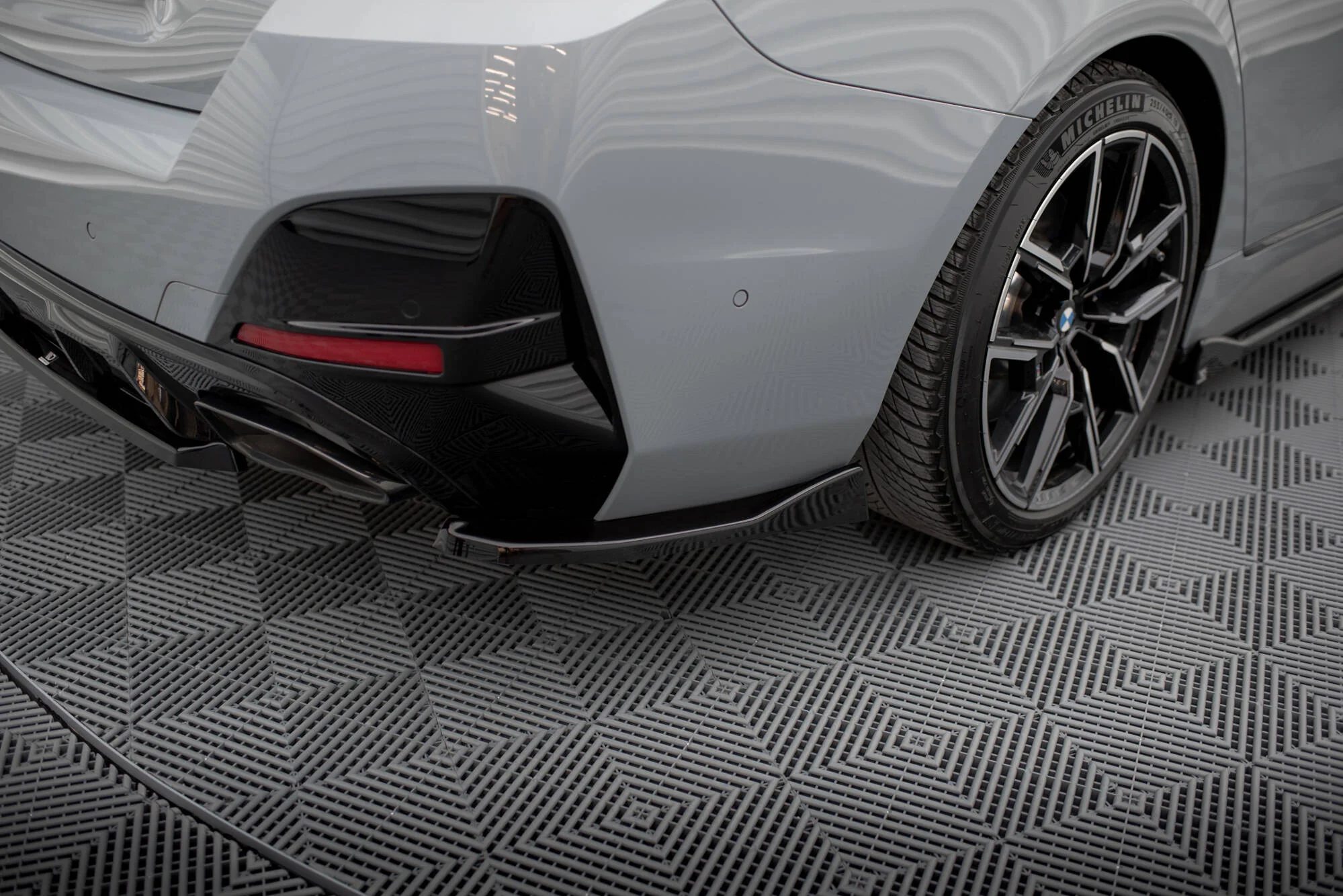 REAR SIDE SPLITTERS V.2 BMW M440I GRAN COUPE G26 - Image 4