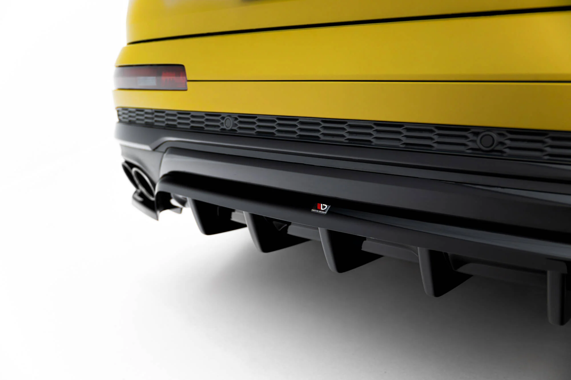 Rear Splitter (with vertical bars) Audi SQ7 Mk2 (4M) Facelift - Image 2