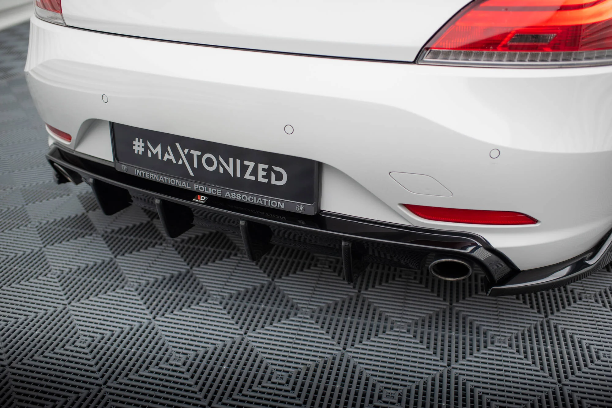 REAR VALANCE BMW Z4 E89 - Image 4