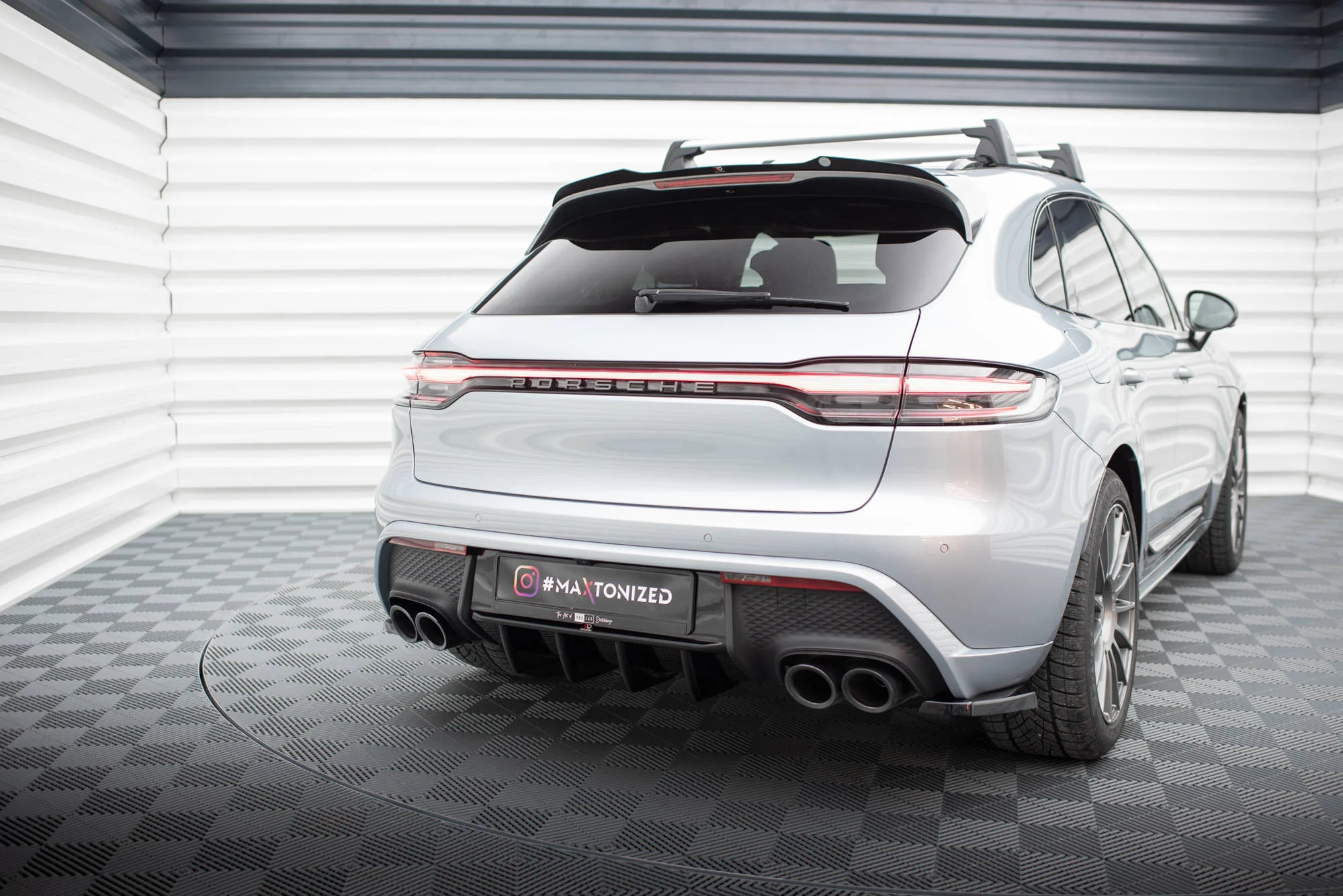 REAR VALANCE PORSCHE MACAN MK1 FACELIFT 2 - Image 3