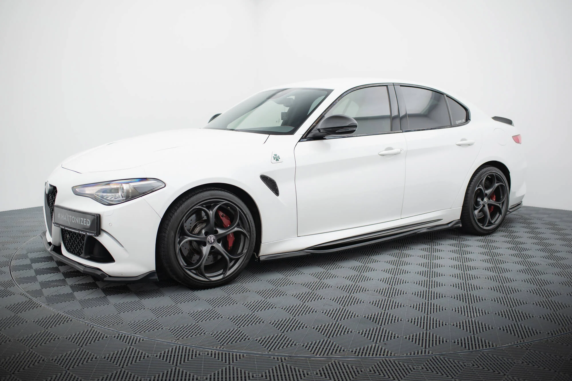SIDE SKIRTS DIFFUSERS ALFA ROMEO GIULIA QUADRIFOGLIO - Image 2