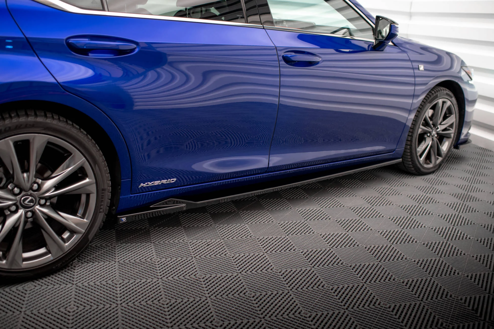 SIDE SKIRTS DIFFUSERS LEXUS ES F SPORT MK7 - Image 4