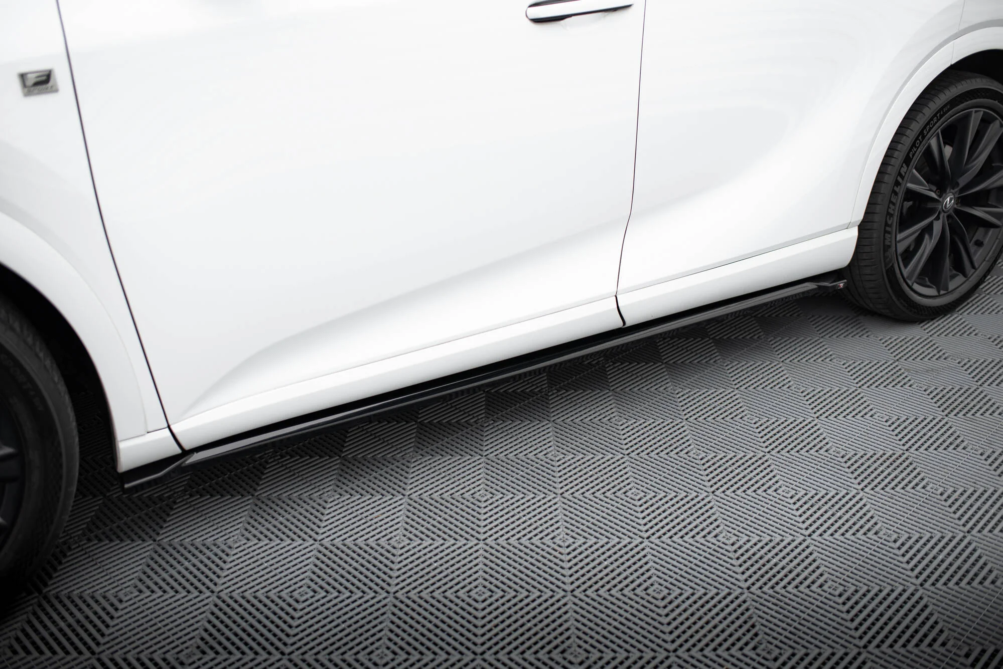 SIDE SKIRTS DIFFUSERS LEXUS RX F-SPORT MK5 - Image 3