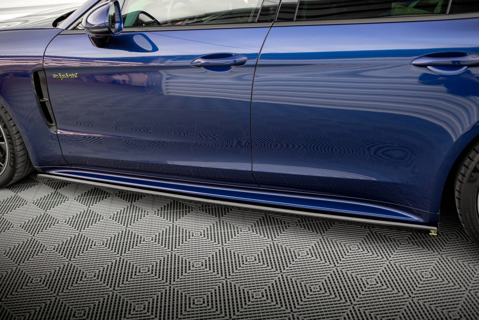 SIDE SKIRTS DIFFUSERS PORSCHE PANAMERA E-HYBRID 971 FACELIFT - Image 3