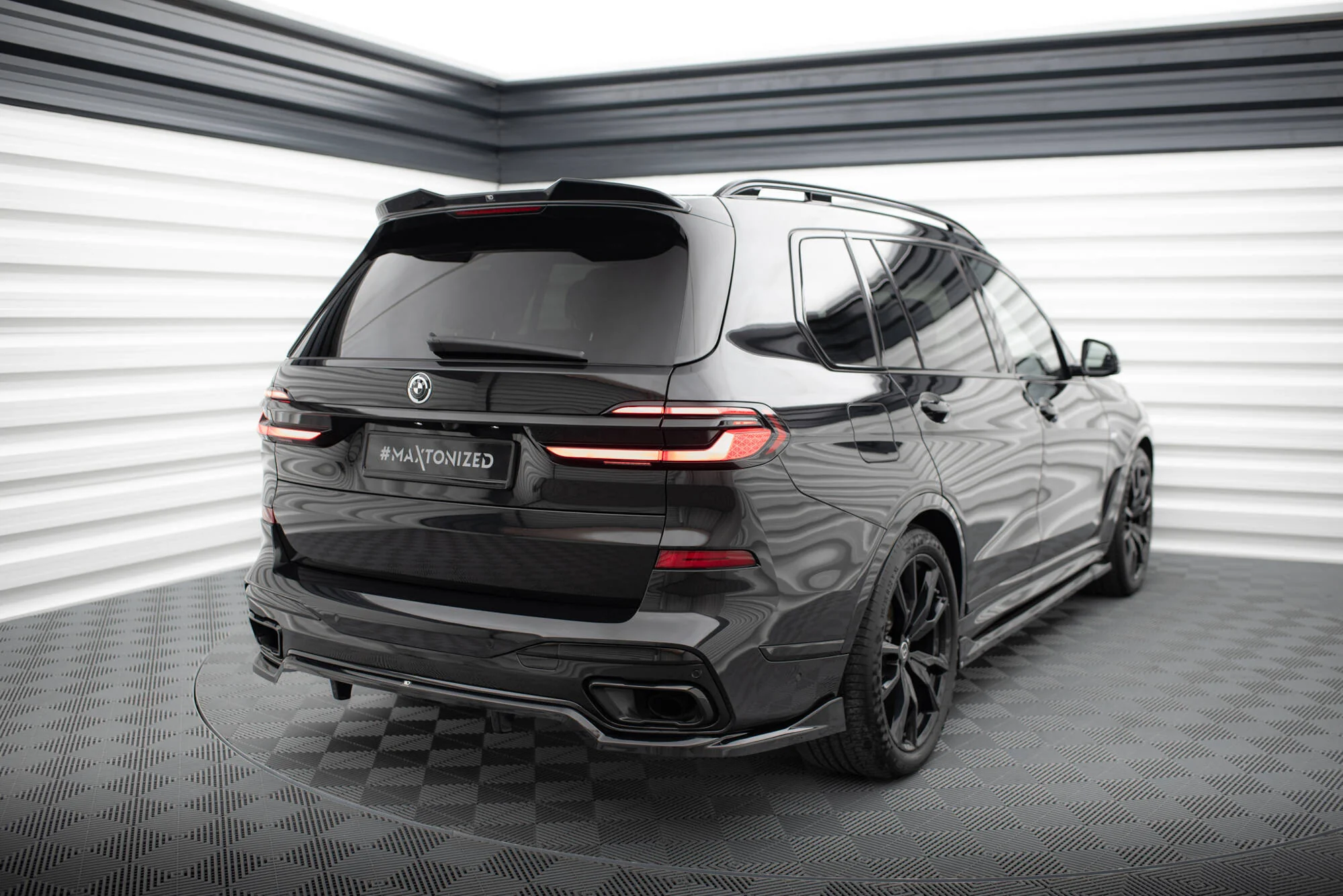 SPOILER CAP 3D BMW X7 M-PACK G07 FACELIFT - Image 3