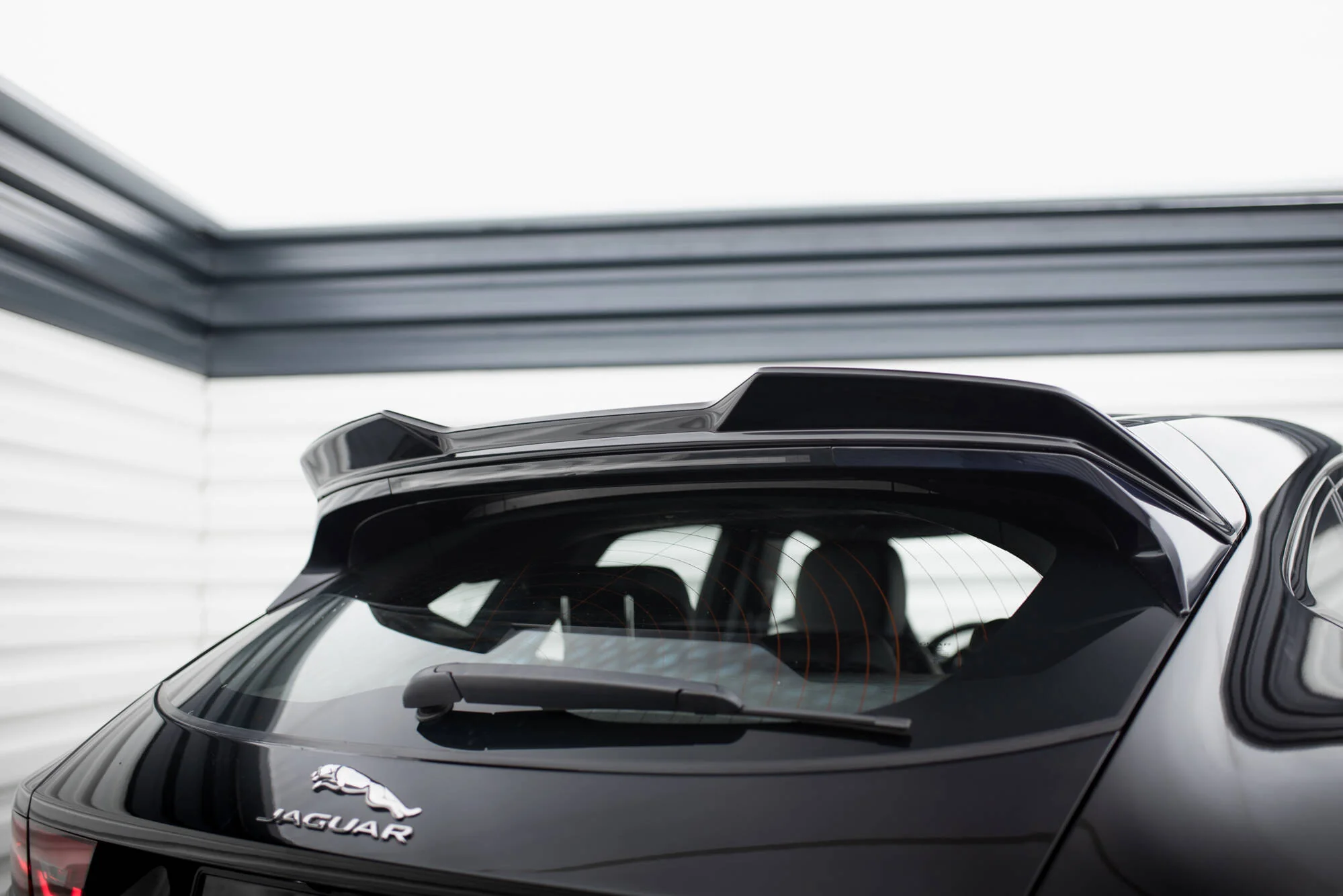 SPOILER CAP 3D JAGUAR E-PACE R-DYNAMIC MK1 - Image 3