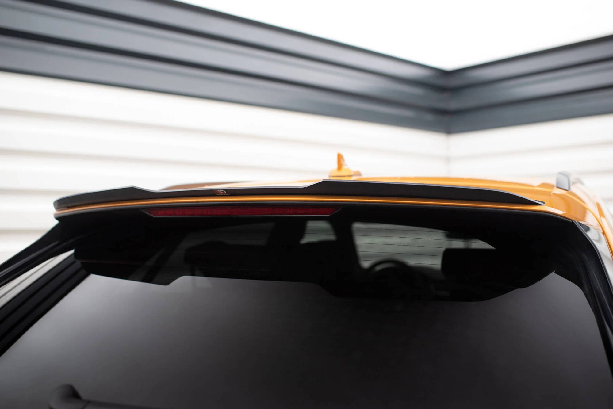 UPPER SPOILER CAP AUDI Q8 S-LINE / SQ8 MK1 - Image 5