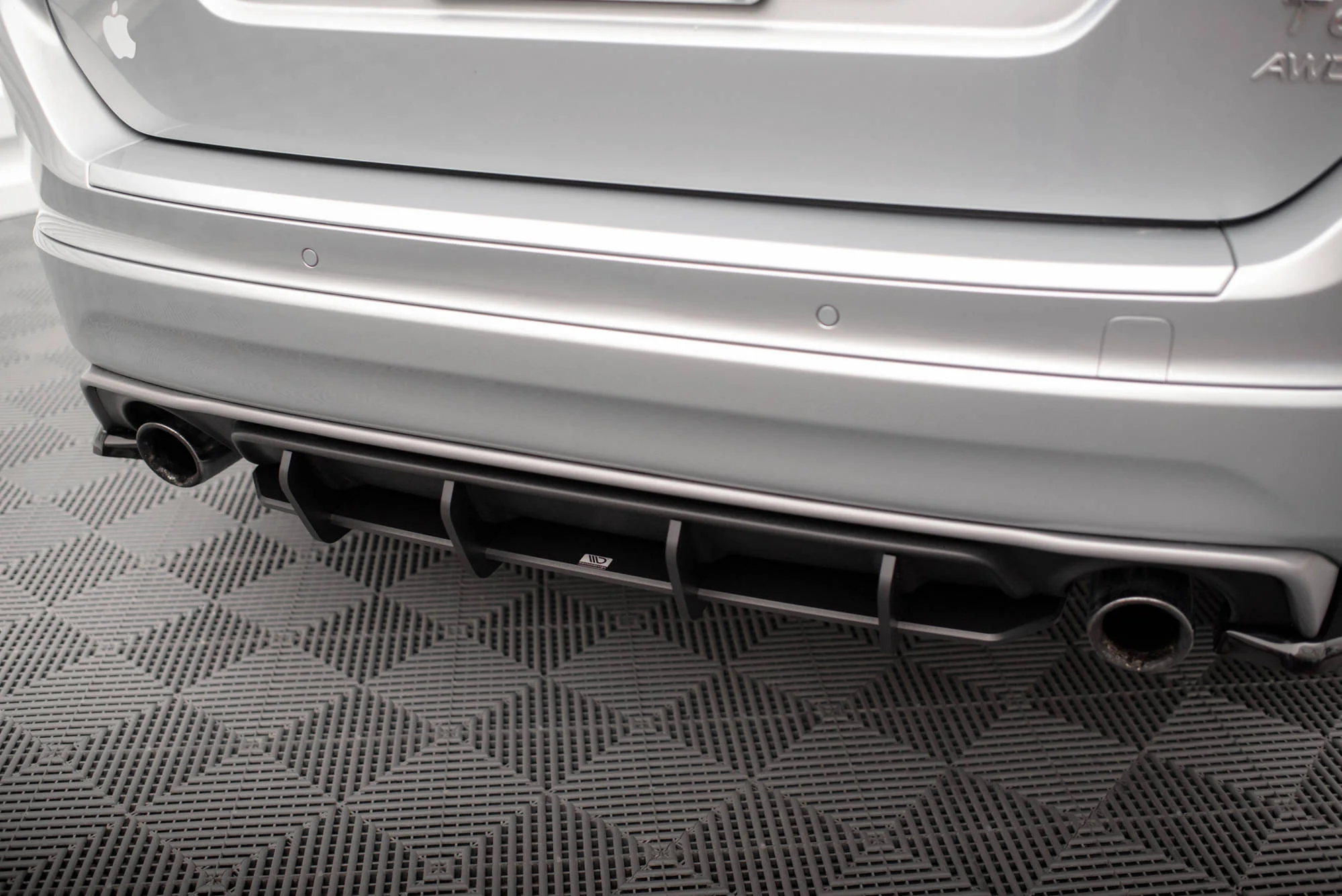 STREET PRO REAR DIFFUSER VOLVO XC60 R-DESIGN MK1 FACELIFT - Image 4