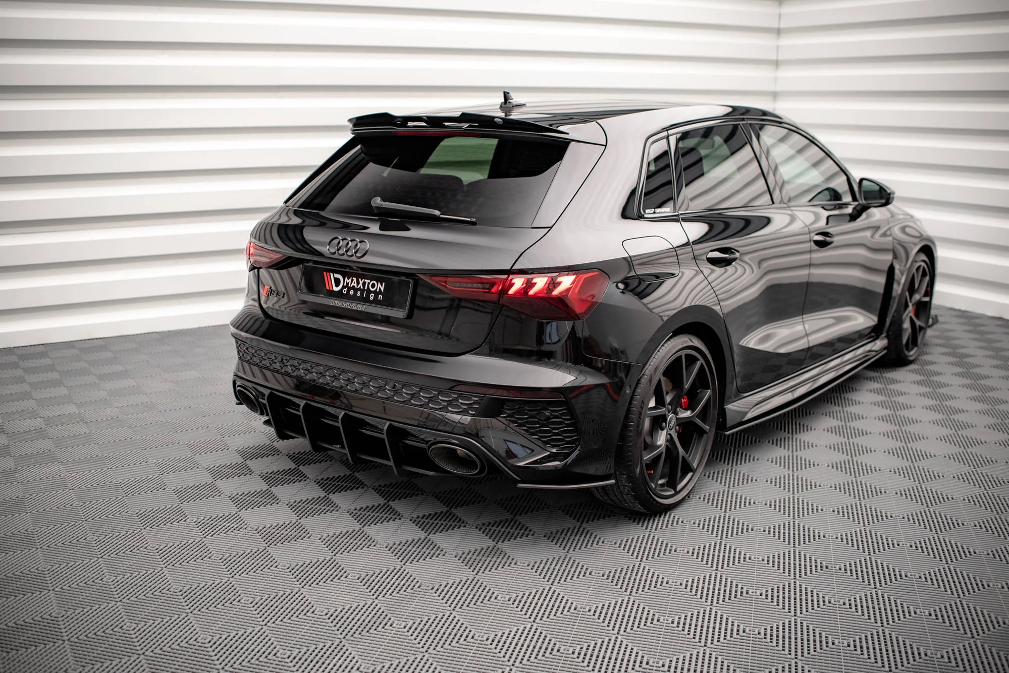 STREET PRO REAR SIDE SPLITTERS AUDI RS3 SPORTBACK 8Y - Image 4