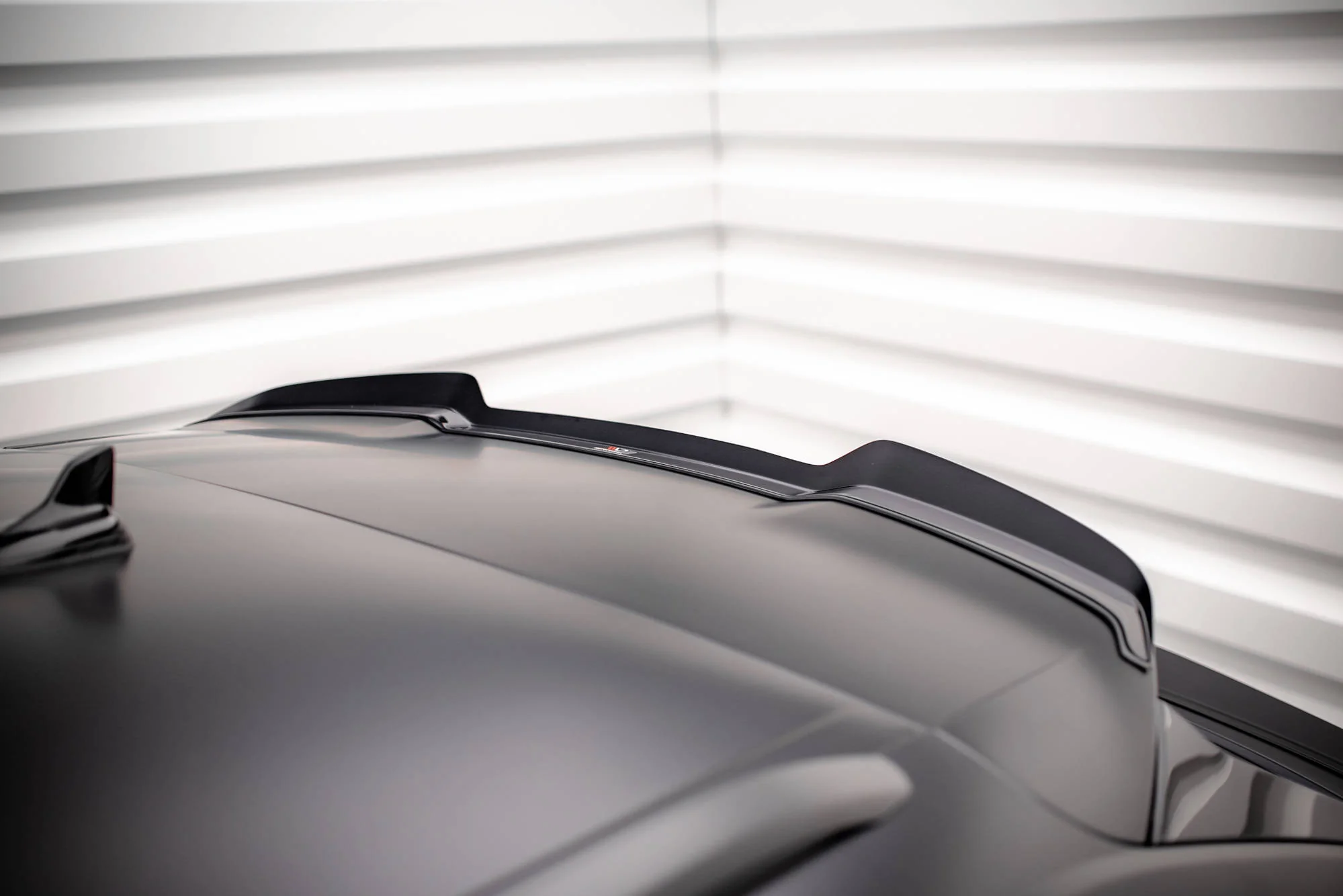 UPPER SPOILER CAP AUDI RSQ8 MK1 - Image 2